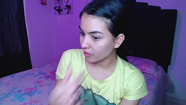 Snapshot of Ariel_Zeo1 chatting on 06/01/26, 07:59 Ariel Zeo1 online show from 06/01/26, 07:59
