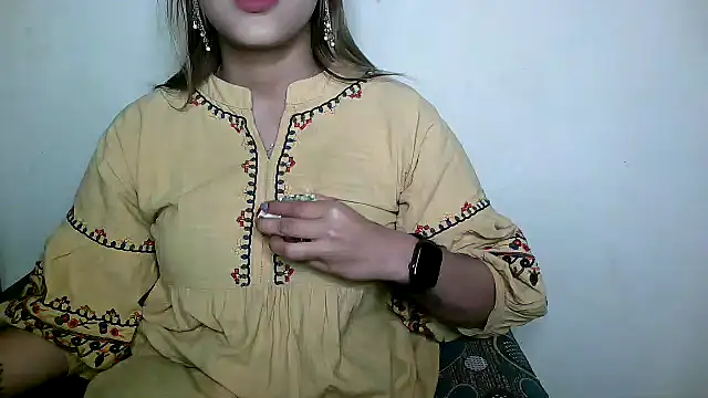 Snapshot of Princess_noorjahan chatting on 03/06/25, 07:10 Princess noorjahan online show from 03/06/25, 07:10