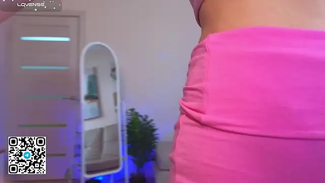 oliviabr0wn0 online show from 09/18/25, 02:13