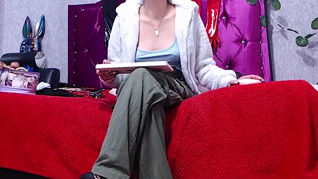 AyshaScott online show from 01/04/25, 12:59