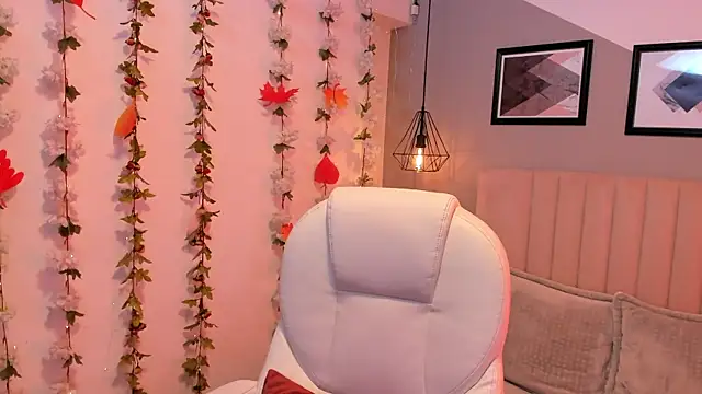 anny paris online show from 12/16/24, 04:23