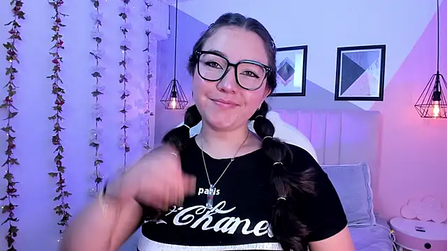anny paris online show from 03/22/25, 04:03