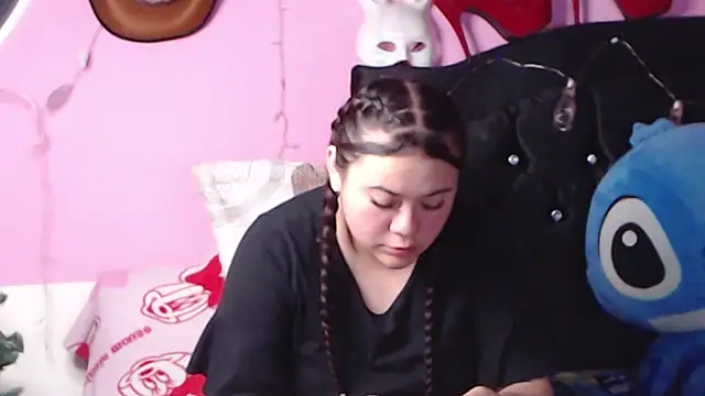 NikkiRous  online show from 01/04/25, 04:32