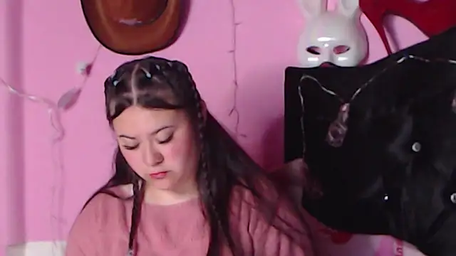 NikkiRous  online show from 01/16/25, 04:50