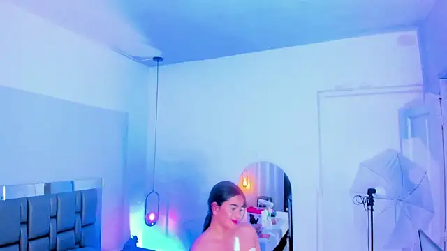 Emily Gil1 online show from 02/21/25, 01:22