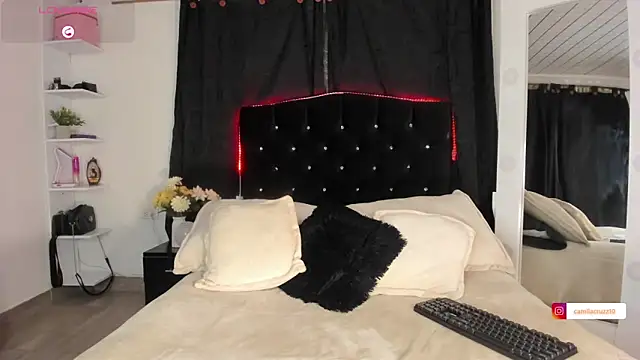 Snapshot of cami_cruzz chatting on 09/27/25, 08:47 cami cruzz online show from 09/27/25, 08:47