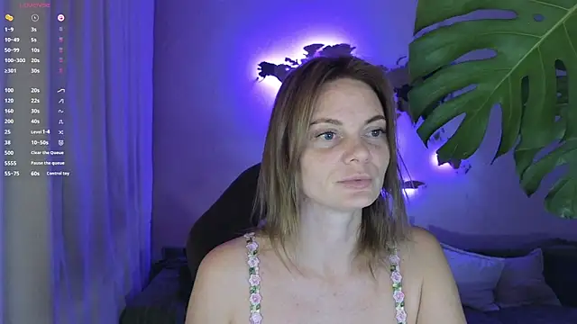 Snapshot of Sam_Klaus chatting on 11/07/25, 10:54 Sam Klaus online show from 11/07/25, 10:54