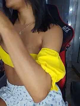 moreninhasilva online show from 07/11/26, 12:46