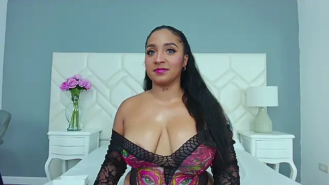 KateVenegas online show from 12/19/24, 08:44