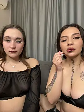 Snapshot of BunBuns_ chatting on 03/07/25, 07:19 BunBuns online show from 03/07/25, 07:19