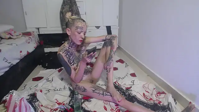 Snapshot of barbara_anal_squirt_ chatting on 10/27/25, 02:54 barbara anal squirt online show from 10/27/25, 02:54