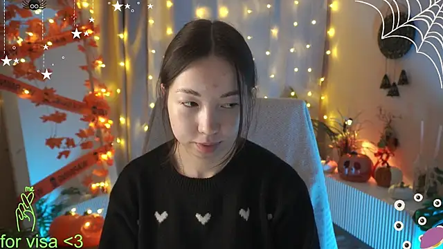 Snapshot of Sarah_Son chatting on 10/28/25, 05:33 Sarah Son online show from 10/28/25, 05:33