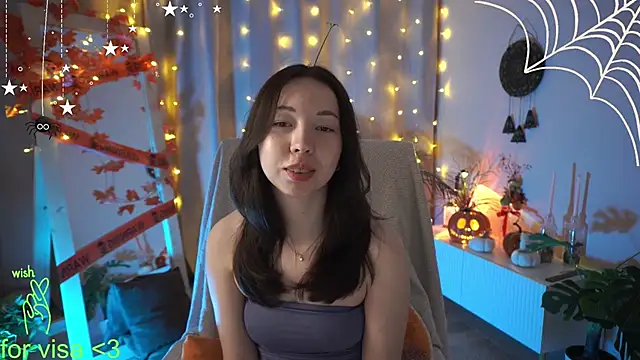 Snapshot of Sarah_Son chatting on 11/03/25, 05:42 Sarah Son online show from 11/03/25, 05:42