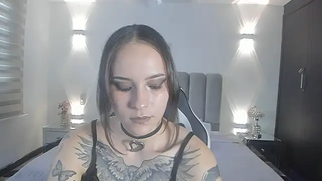Snapshot of AnnyThompson_ chatting on 03/05/26, 10:17 AnnyThompson online show from 03/05/26, 10:17