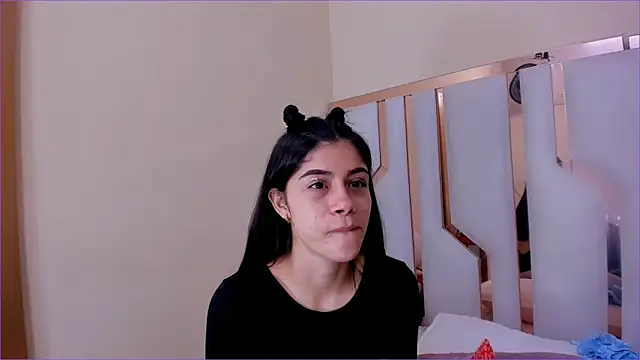 TifanyChill online show from 09/17/25, 08:54