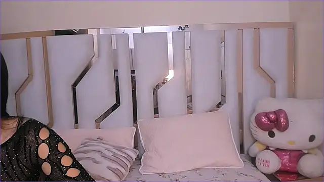 TifanyChill online show from 11/28/25, 05:15