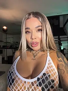 milaivanova online show from 11/30/25, 12:25