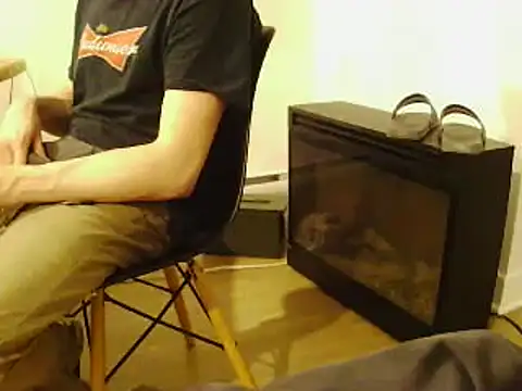 L0cKyseven77 online show from 02/10/25, 12:41