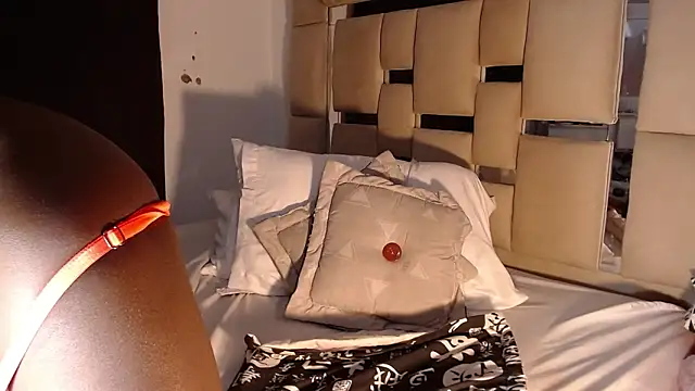keilysofia online show from 01/12/25, 06:49