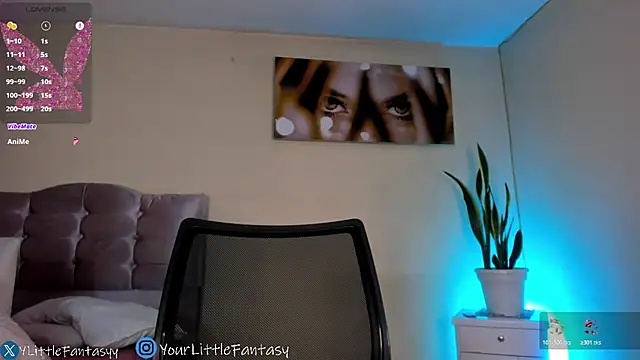 lauvelez   online show from 07/28/26, 04:39