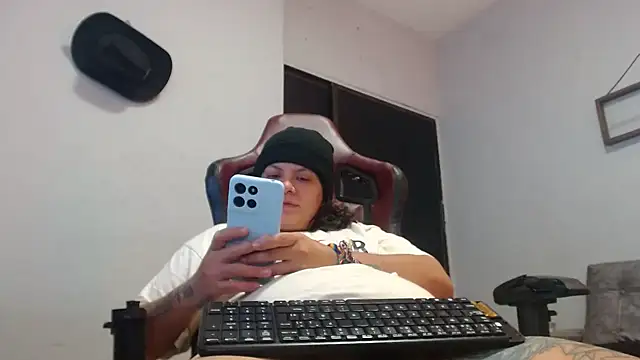 snowflake xxx online show from 10/28/25, 02:09