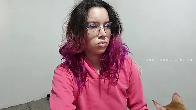 Snapshot of WandaDoll chatting on 12/22/25, 12:13 WandaDoll online show from 12/22/25, 12:13
