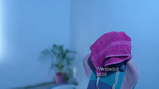 Snapshot of WandaDoll chatting on 06/12/26, 12:15 WandaDoll online show from 06/12/26, 12:15