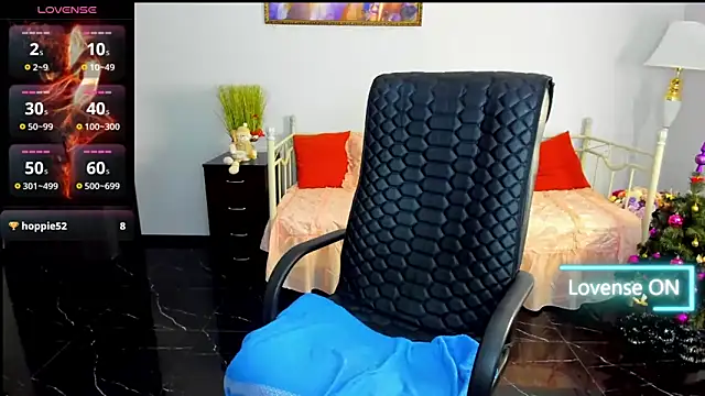 Julia Dean online show from 12/18/24, 03:33