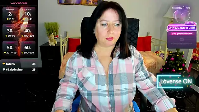 Julia Dean online show from 12/28/24, 03:48