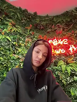 Snapshot of BabeRainbow chatting on 01/10/25, 12:26 BabeRainbow online show from 01/10/25, 12:26