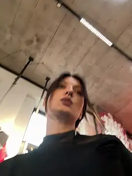 Snapshot of BabeRainbow chatting on 02/05/25, 12:06 BabeRainbow online show from 02/05/25, 12:06