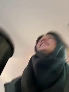 Snapshot of BabeRainbow chatting on 02/12/25, 09:10 BabeRainbow online show from 02/12/25, 09:10