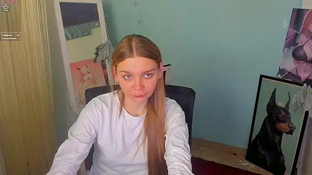 Molly sweetie online show from 01/19/25, 10:39