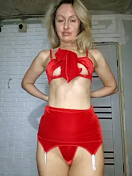 Miss    Mia  online show from 12/22/24, 11:22