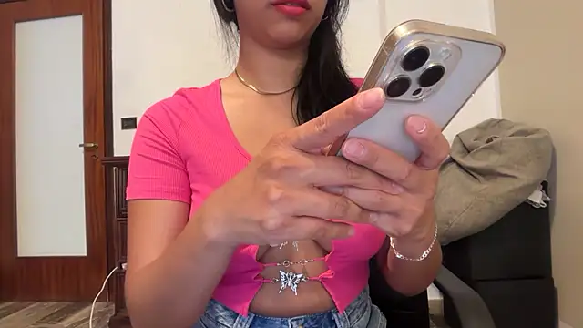 Dulce latingirl online show from 05/17/26, 02:24