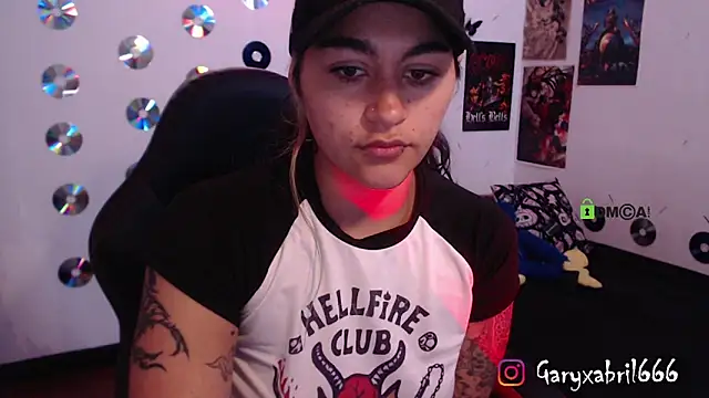 Snapshot of abril666 chatting on 03/17/25, 01:29 abril666 online show from 03/17/25, 01:29