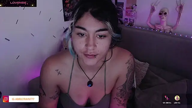 abril666 online show from 10/27/25, 04:33