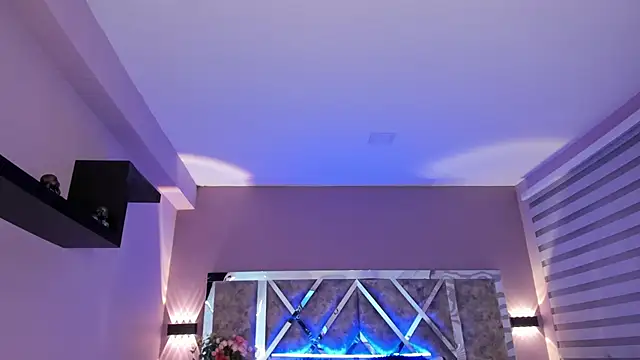 GiselOrtiz online show from 01/04/25, 11:33