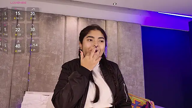 GiselOrtiz online show from 11/19/25, 10:59