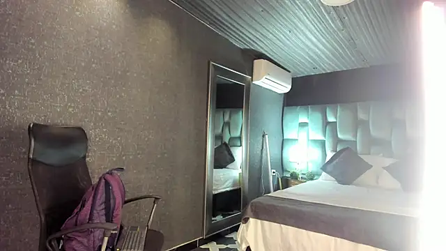 GiselOrtiz online show from 06/12/26, 11:09