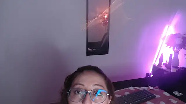 AnnadirtyXo online show from 12/18/24, 10:51