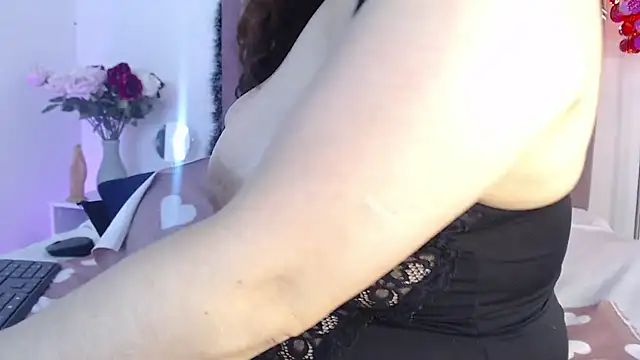 AnnadirtyXo online show from 12/24/24, 08:11
