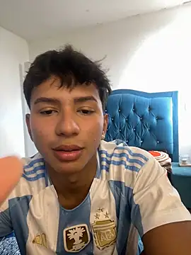 Leonarrrd 01 online show from 10/05/25, 07:56