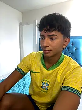 Leonarrrd 01 online show from 10/10/25, 08:19