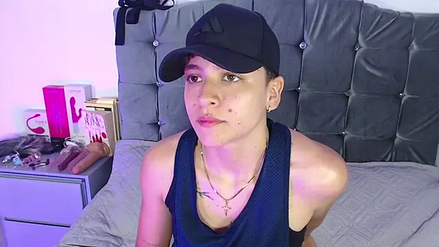 Antonella Cruz02 online show from 06/16/26, 03:42