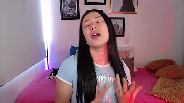 lilyy evanss online show from 01/08/25, 09:23