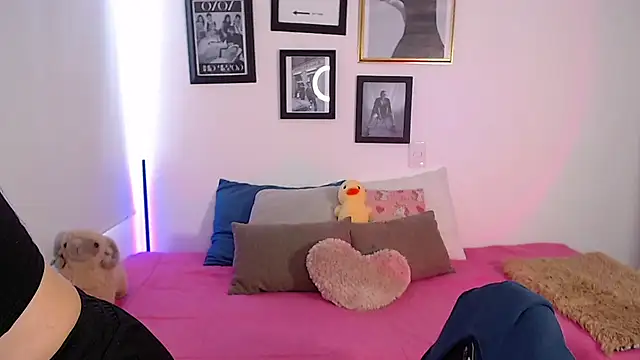 lilyy evanss online show from 01/09/25, 08:01