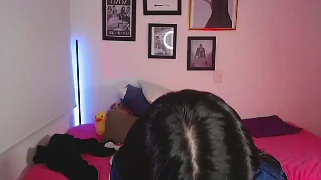 lilyy evanss online show from 02/27/25, 01:16