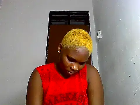 Snapshot of SexyKimberly23 chatting on 10/16/25, 04:08 SexyKimberly23 online show from 10/16/25, 04:08