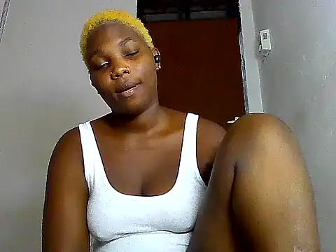 Snapshot of SexyKimberly23 chatting on 10/20/25, 02:39 SexyKimberly23 online show from 10/20/25, 02:39